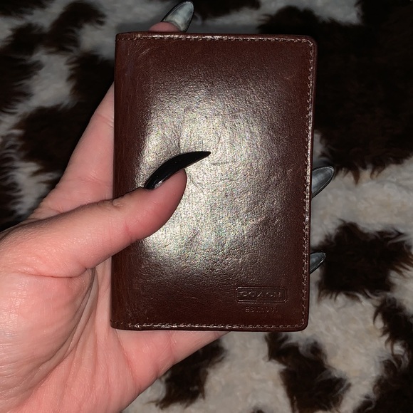 Cute Coach Wallet! - Picture 2 of 6